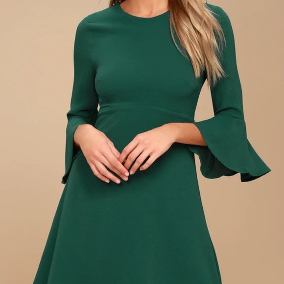 Lulu's Emerald Bell Sleeve Skater Dress - Never Worn! - Picture 1 of 5
